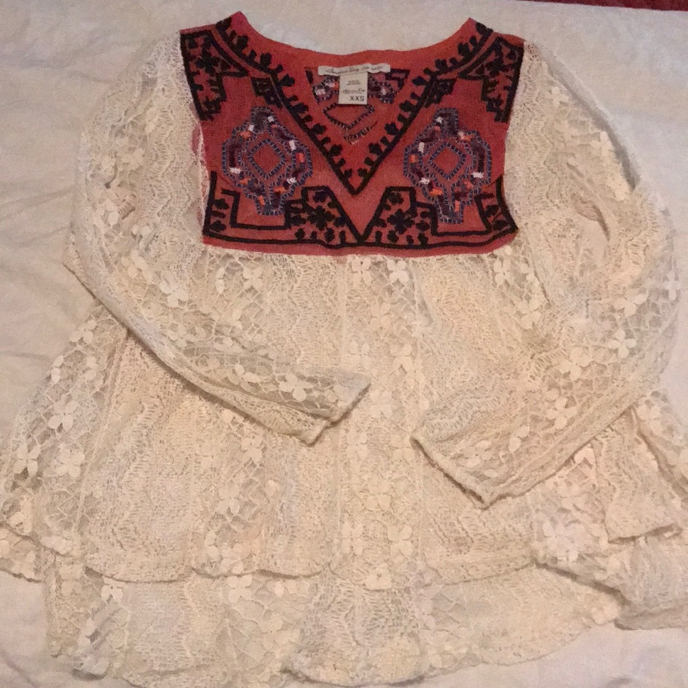Lace Embroidered Top - Picture 3 of 4